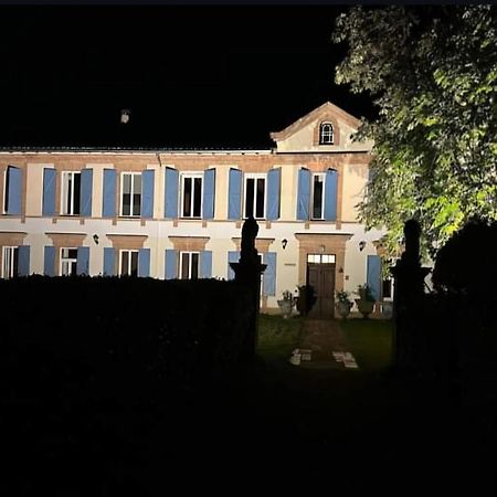 Le Manoir De Lisle Hotell Exteriör bild